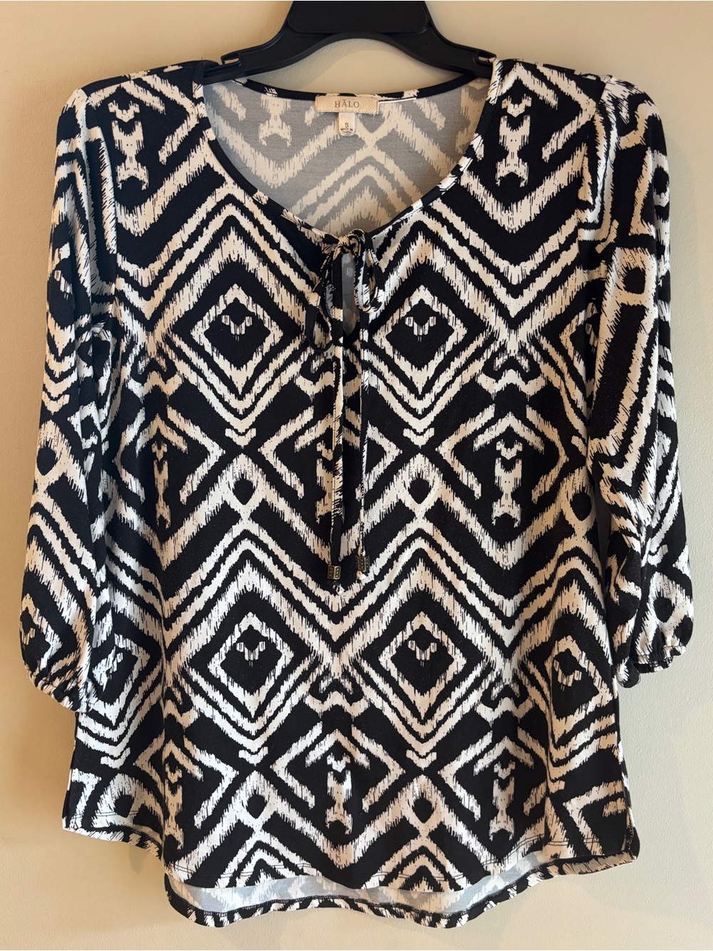 Halo Black & White Geometric Tie-Front Tunic - Small